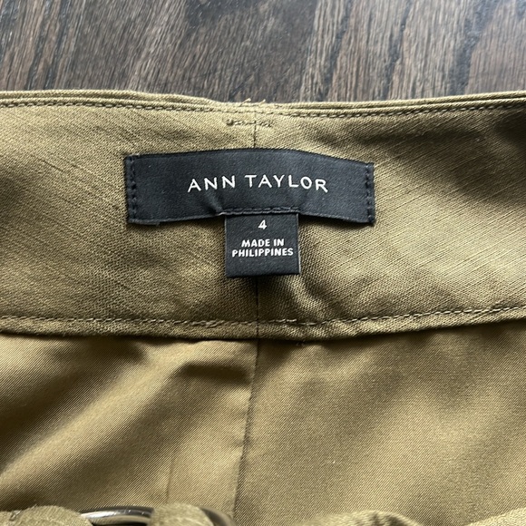 Ann Taylor Linen Mini Skirt Moss Green Size 4 Belted Waist Hidden Buttons Front - Picture 4 of 6